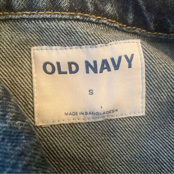 Old Navy Trucker Denim Jacket - Picture 2 of 9